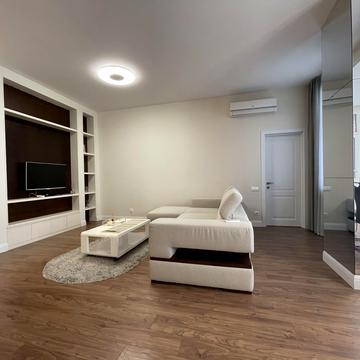 Лесі Українки бульв., 7-А