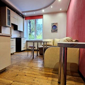 Довгострокова оренда 3к Квартира Савченка Юрія вулиця