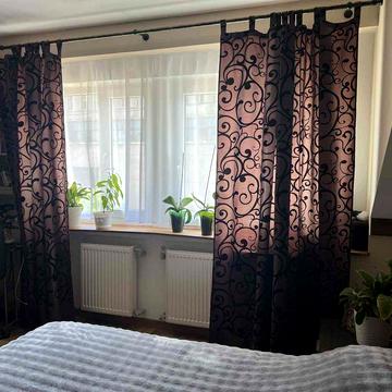 Квартира з ремонтом неподалік центру.