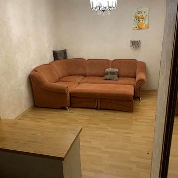 Миколи Бажана просп., 7