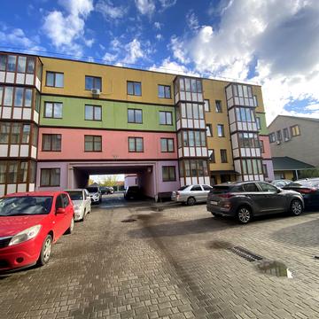 Залізнична вул., 2