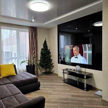 Левка Лукяненка вул. (Василя Жуковського), 16