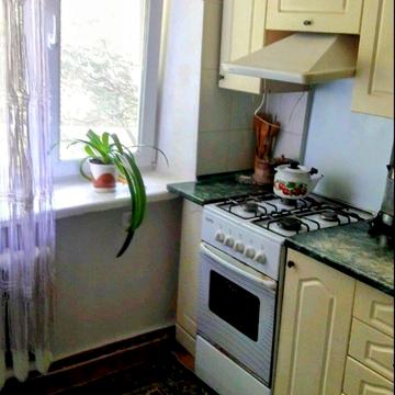 Василя Червонія, 49