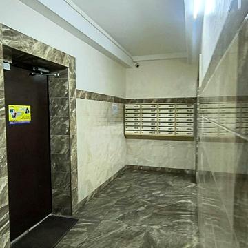 Кримська вул., 84