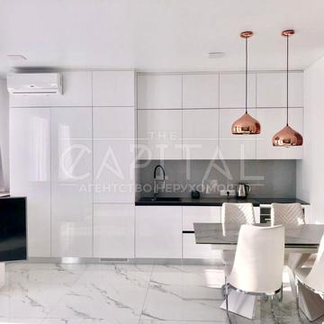 Антоновича вул. (Горького), 44