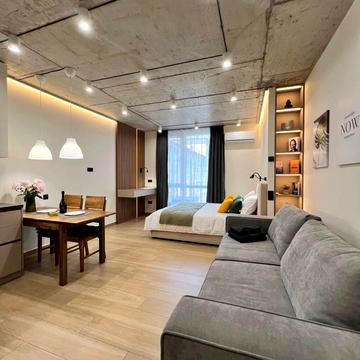 Євгена Коновальця вул., 37-А