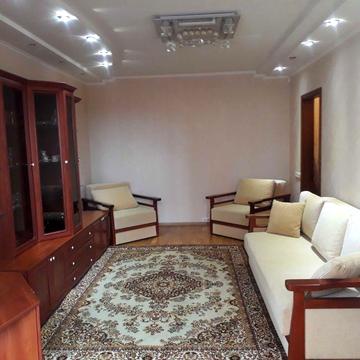 2 кімнатна , метор Осокорки-8хв. пішки, вул. Срібнокільська, 8