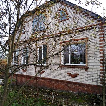 Продаю очень добротный дом в живописном р-не г Мерефа