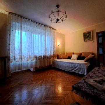 Гусовського вул., 4