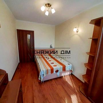 Богдана Гаврилишина вул. (Ванди Василевської), 3