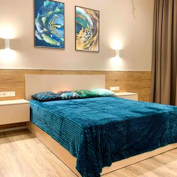 Михайлівська вул., 21