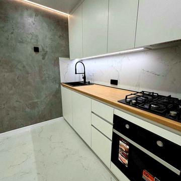 Героїв Дніпра вул., 6