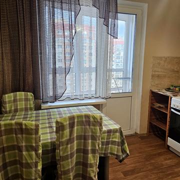 Бориса Гмирі вул., 12-Б