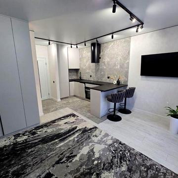 Максимально укомплектована квартира з новим ремонтом! Єоселя!