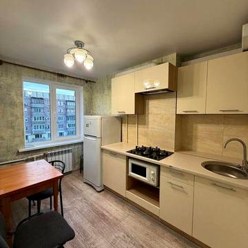 Продам Квартира 3 ком Красный Камень Ю.Кондратюка Коммунаровская Метро