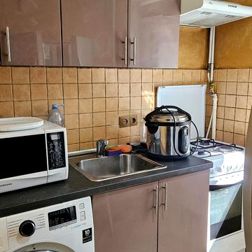 Академіка Білецького вул., 11