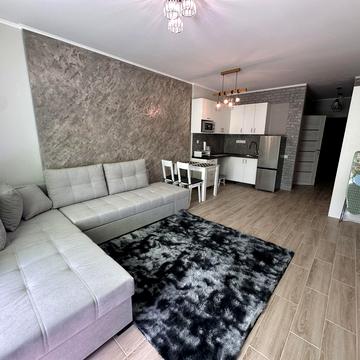 Каховська вул., 60