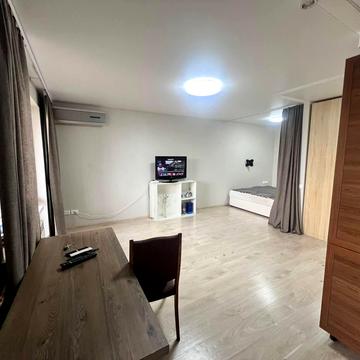 Слави бульв., 21