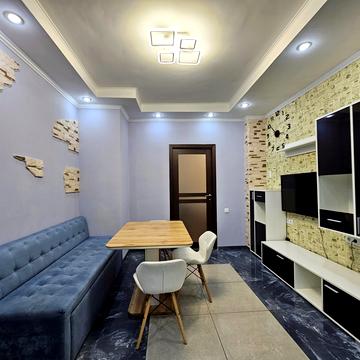 Вячеслава Чорновола вул., 27