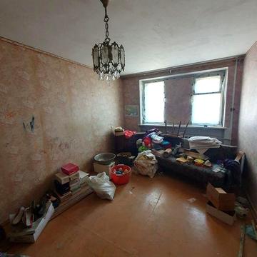 Продаётся 2-х комн.кв-ра. Под ремонт. Соляные. Ост.Школьная.