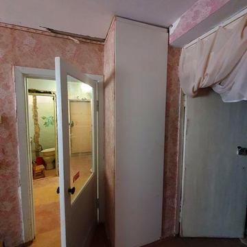 Продаётся 2-х комн.кв-ра. Под ремонт. Соляные. Ост.Школьная.