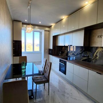 Надрічна вул., 2а