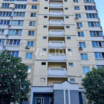 Федора Ернста вул., 12