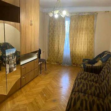 Івана Котляревського бульв. (Праці), 8