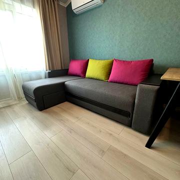 Вінстона Черчилля вул. (Червоноткацька), 93