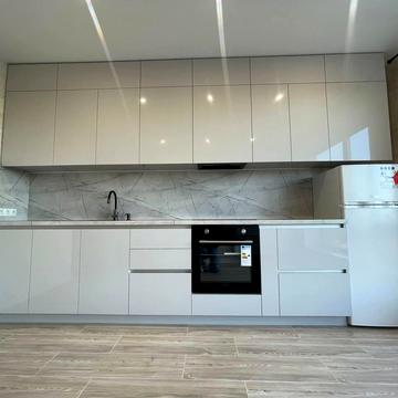 Григорія Сковороди вул., 4