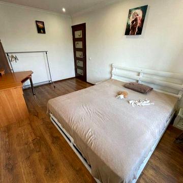 2-кім ПРОСПЕКТ-Небесної Сотні(ТЦ ФОРМАРКЕТ)можливо з тваринкою! з7.11