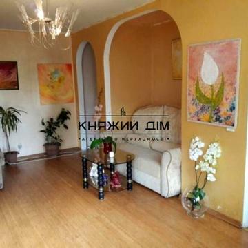 Михайла Бойчука вул. (Кіквідзе), 23