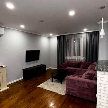 Князя Святослава пл., 5