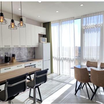 Валерія Самофалова вул. (Каманіна), 2