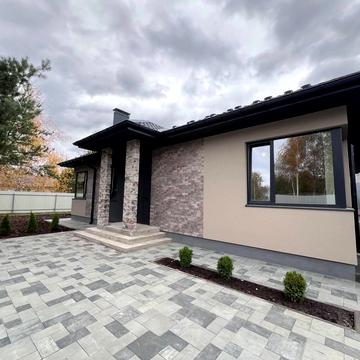 Бучанська, 5