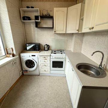 Сдам 1 комнатную квартиру на холодной горе , метро 3 минуты