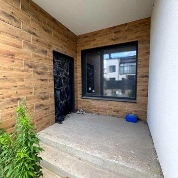 Продам котедж з міськими комунікаціями. Р-н Щасливе