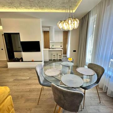 Пекарська вул., 57