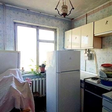 Продам на "Таирова" двухкомнатную квартиру от хозяина.