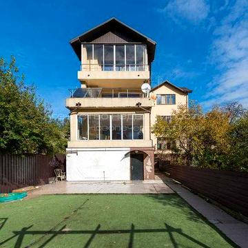 Продам будинок з ремонтом 386м2  Кобзарская, 57Ж КиЇВ Виноградар