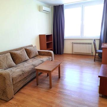 Оренда 2-к квартири, вул. Є. Чавдар, 7,  метро Осокорки