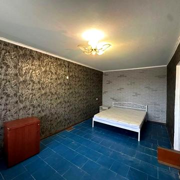 Кобилянського вул., 221