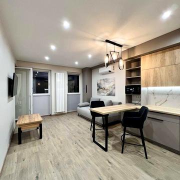 Пасічна вул., 84а