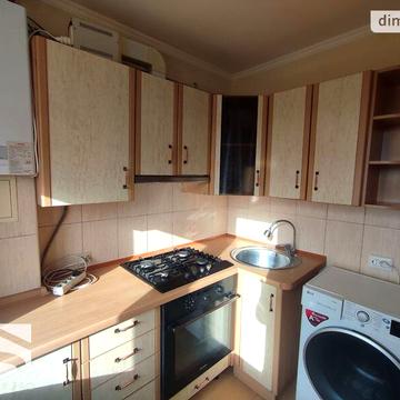 Продаж 3к Квартира Зелена вулиця