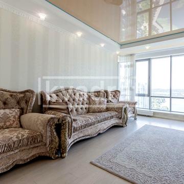 Дніпровська набережна вул., 14-Б