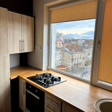 Гетьмана Мазепи вул., 72