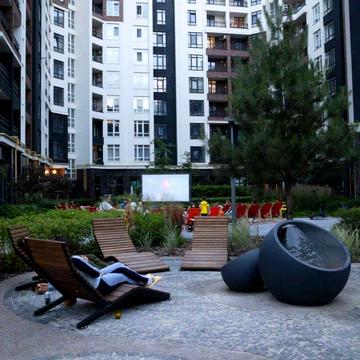 Простора 2-кімнатна квартира з терасою та газовим опаленням!