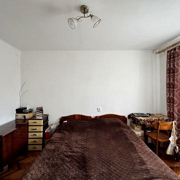 Морозна вул., 31