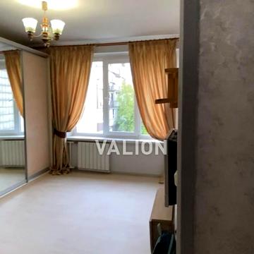 Лісовий просп., 8