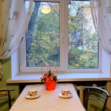 Метро Берестейська. Відрадний. Метробудівська. Можна з тваринами.